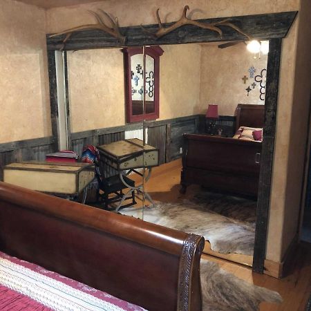 ホテル Antler Mountain House Tarpley エクステリア 写真